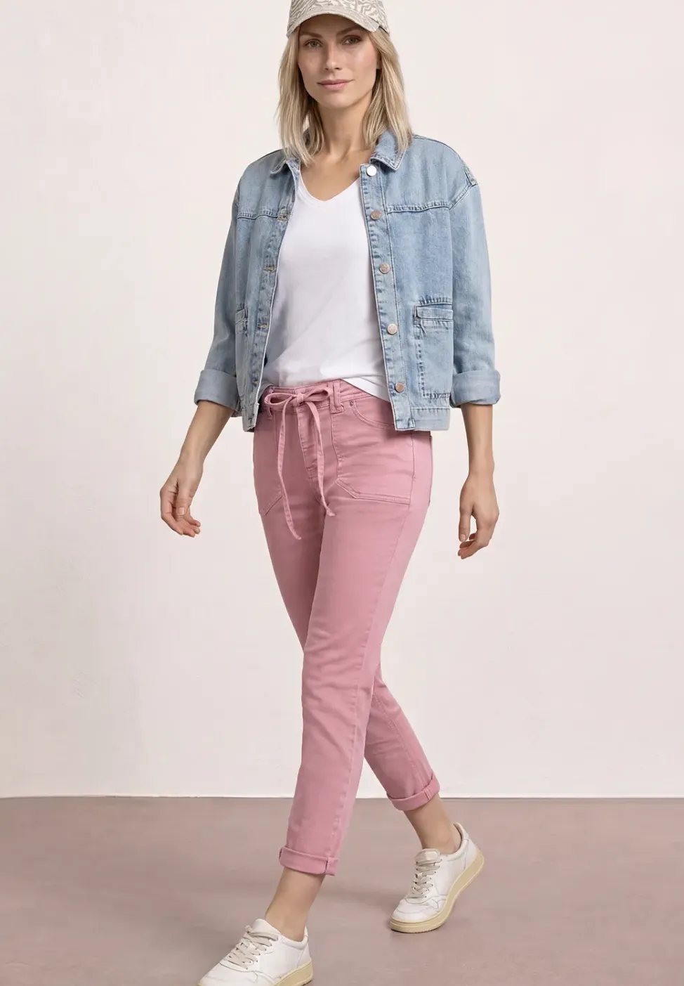Mid Waist Tapered Leg Jeans im Loose Fit