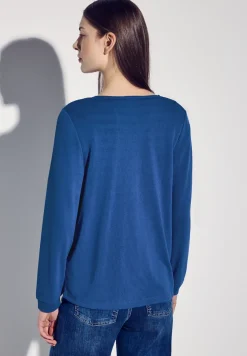 Offene Jacke