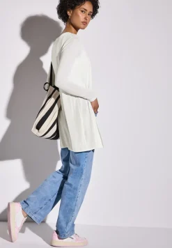 Offene Jacke