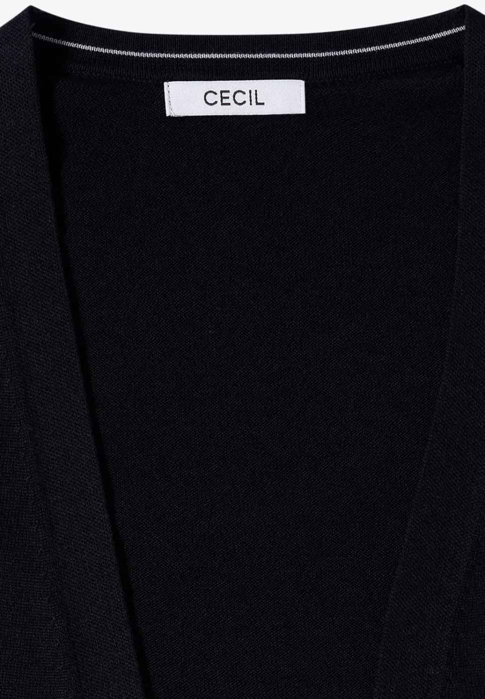 Offene Strickjacke