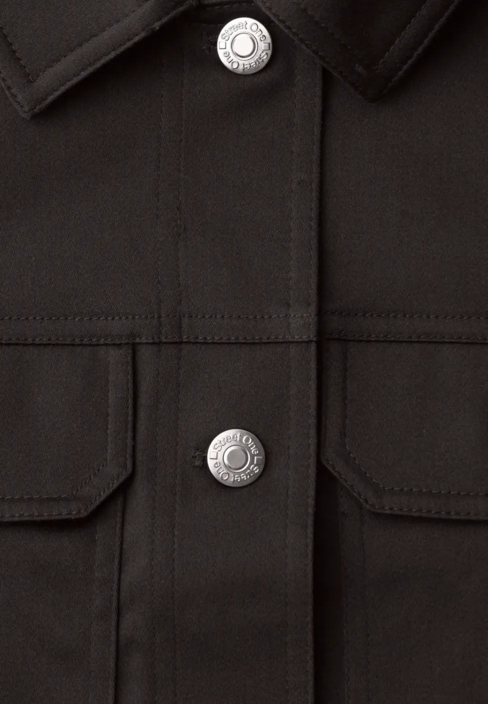 Overshirt im Slik-Look mit Knopfleiste