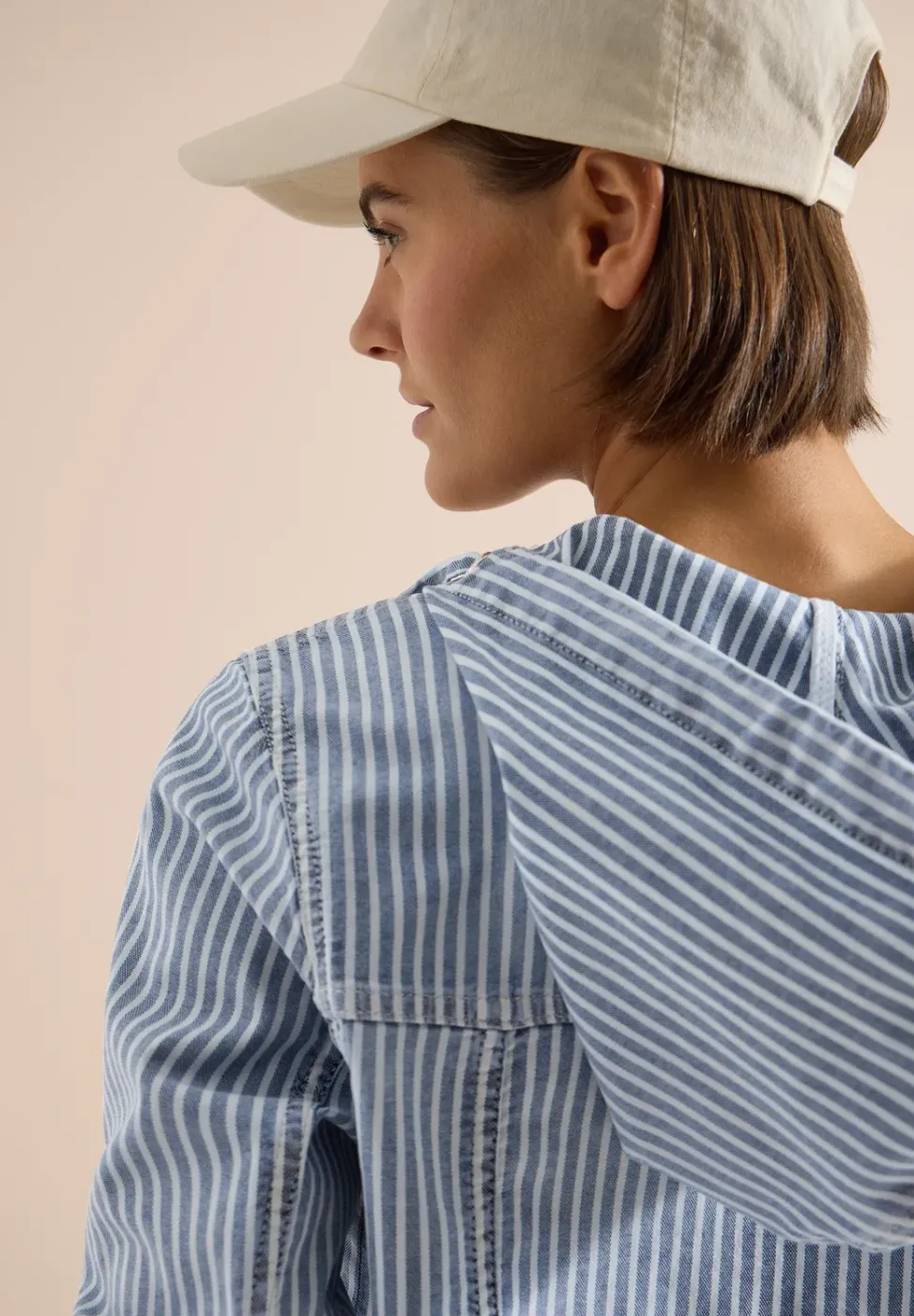Overshirt mit Kapuze und Streifen