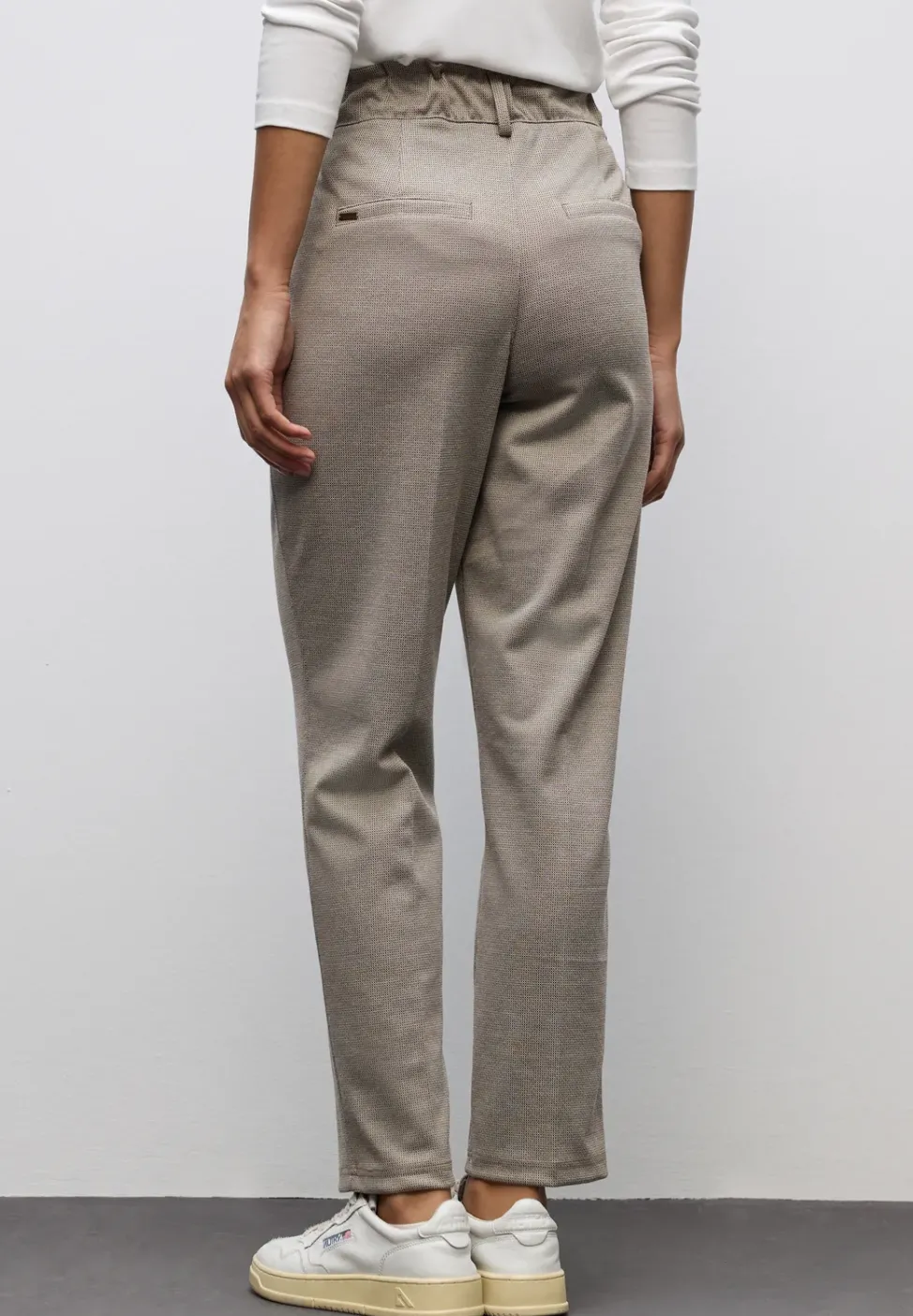 Paperbag Jacquard Hose