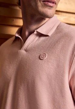Poloshirt mit offenem Kragen