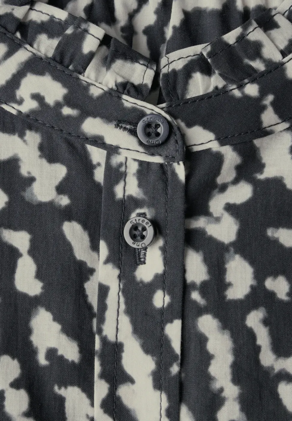 Print-Bluse mit Rüschen