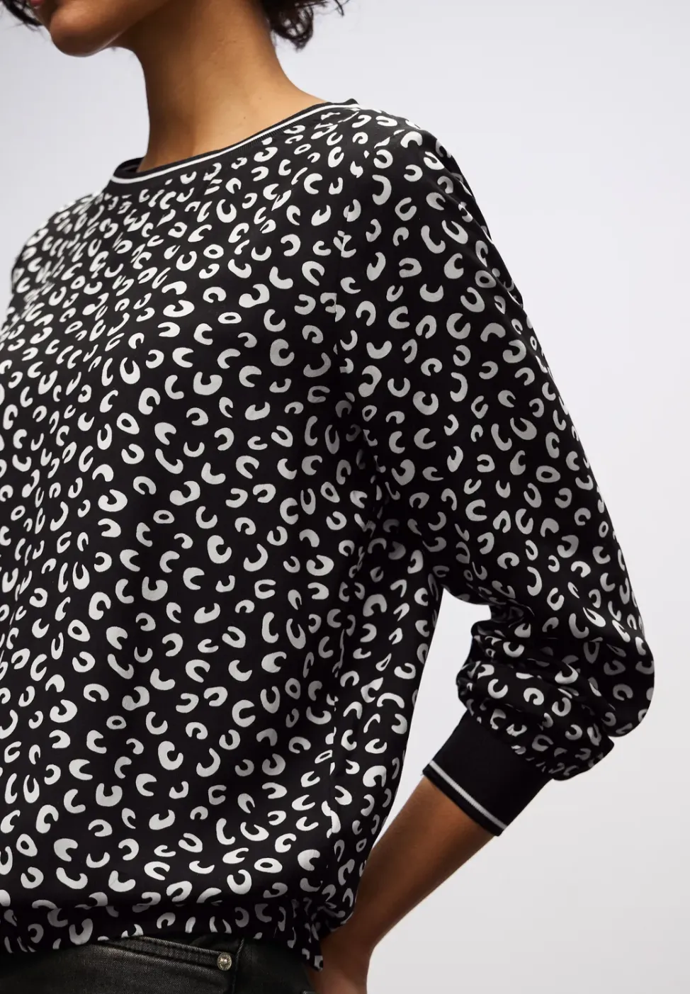 Print Bluse mit Tape Details