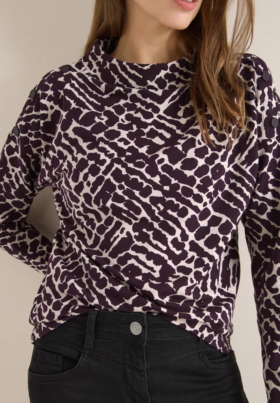 Print-Shirt mit Knopfdetails