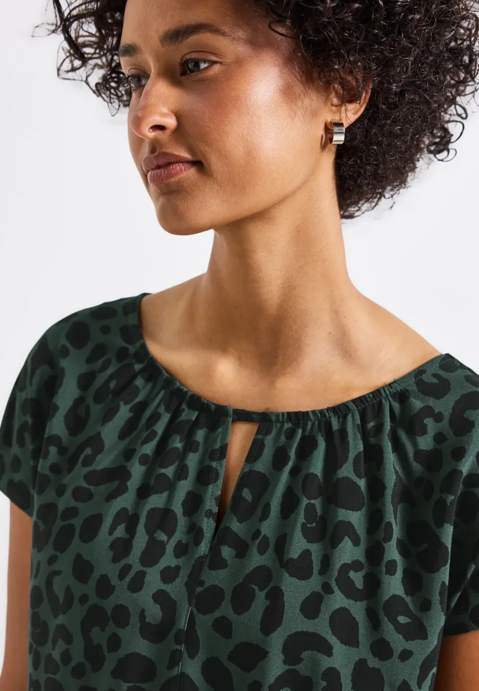 Print-Shirt mit Cut-Out