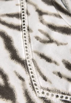 Print-Shirt mit Deko-Tape