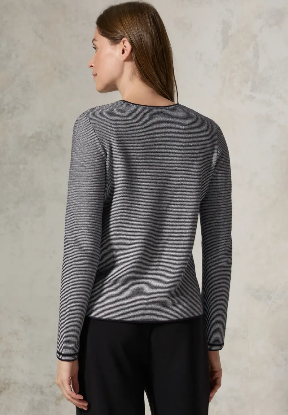 Pulli mit Strukturstreifen