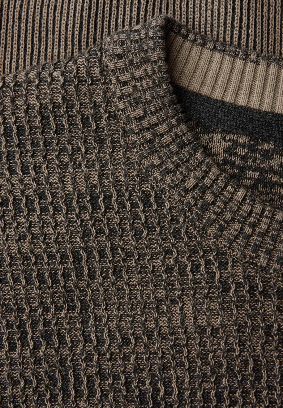 Pullover im Two-Tone Look