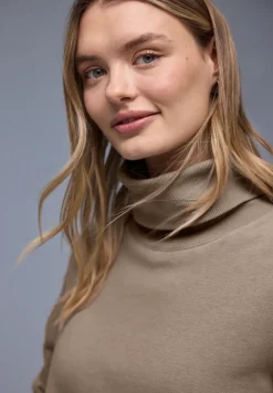 Pullover in Unifarbe