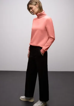 Pullover in Unifarbe
