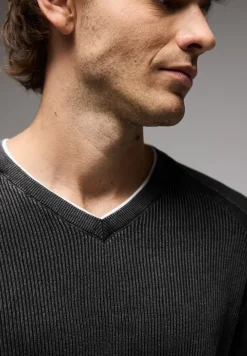 Pullover in Washed-Optik