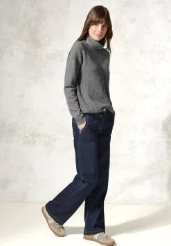 Pullover mit Rollkragen
