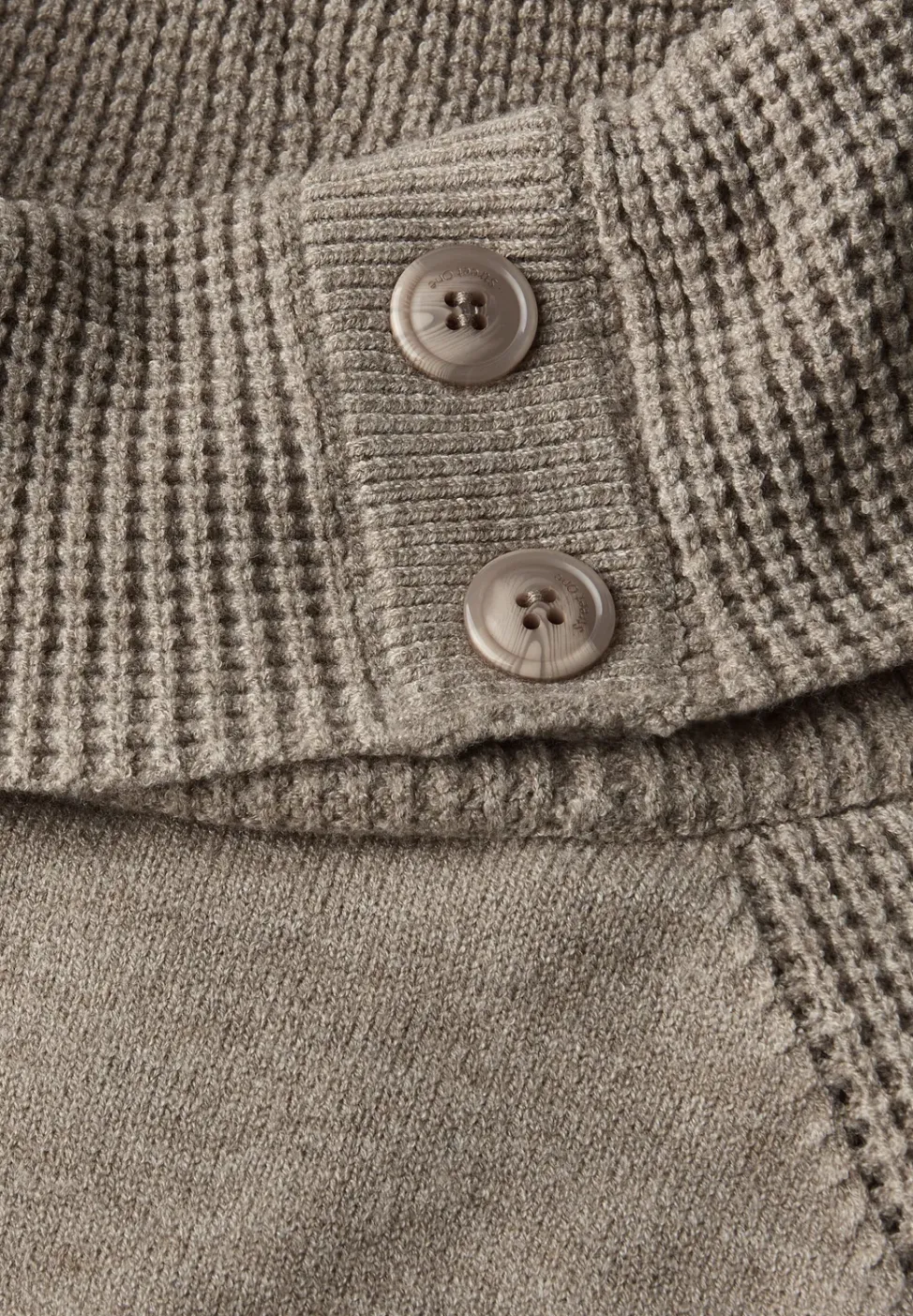 Pullover mit Stehkragen