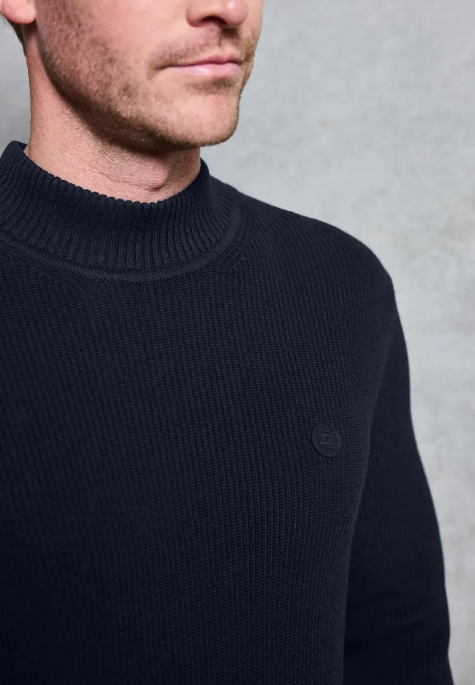Pullover mit Stehkragen