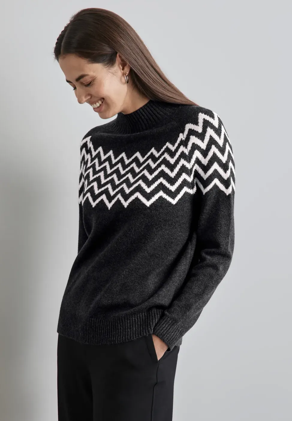 Pullover mit Stehkragen