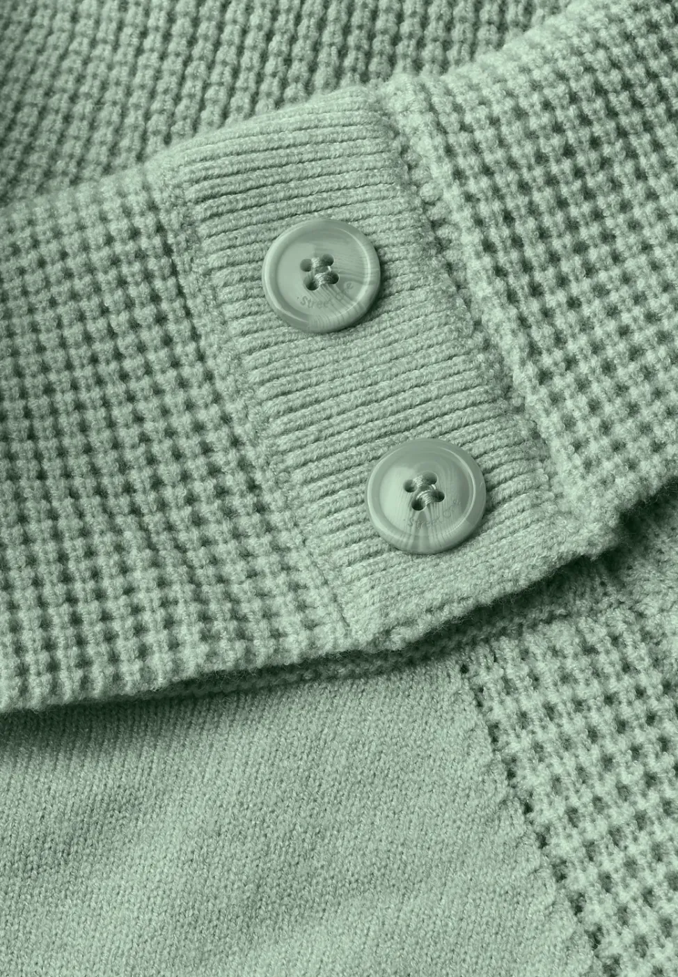 Pullover mit Stehkragen