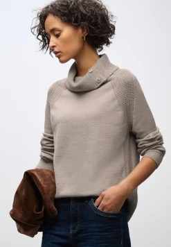 Pullover mit Stehkragen