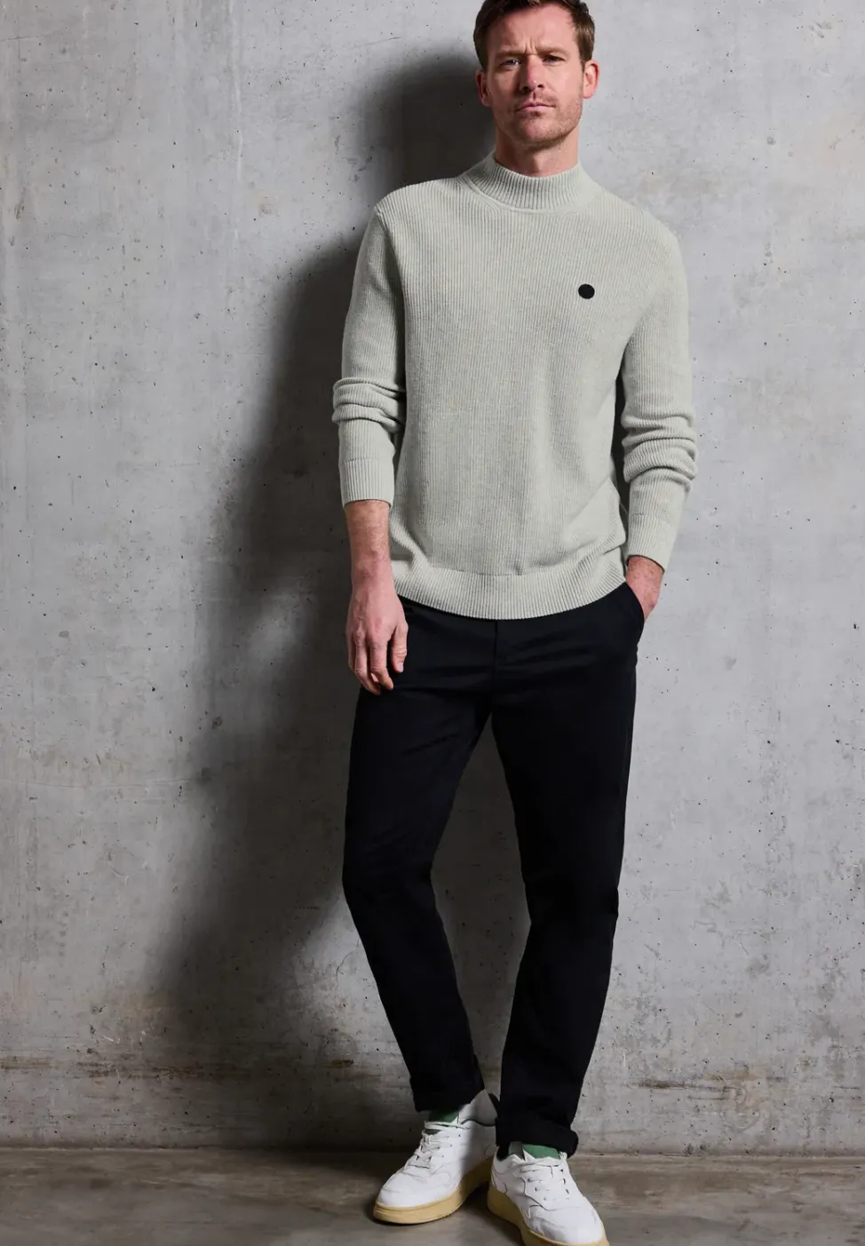 Pullover mit Stehkragen