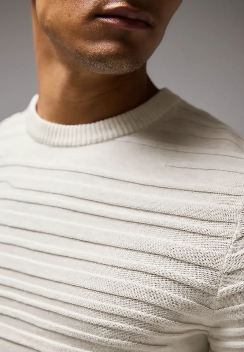 Pullover mit Strukturstreifen