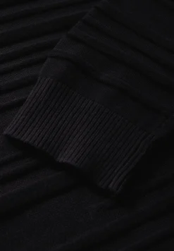 Pullover mit Strukturstreifen