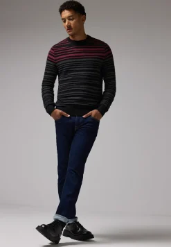 Pullover mit Strukturstreifen