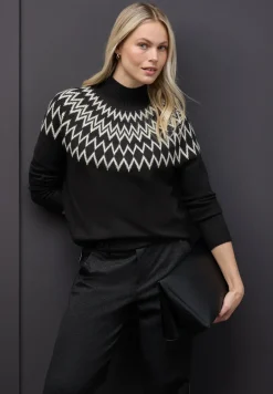 Pullover im Norweger-Look