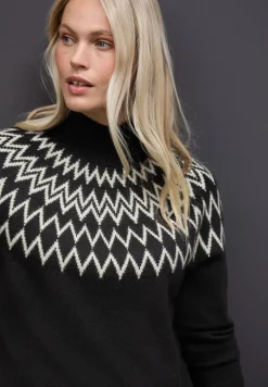 Pullover im Norweger-Look