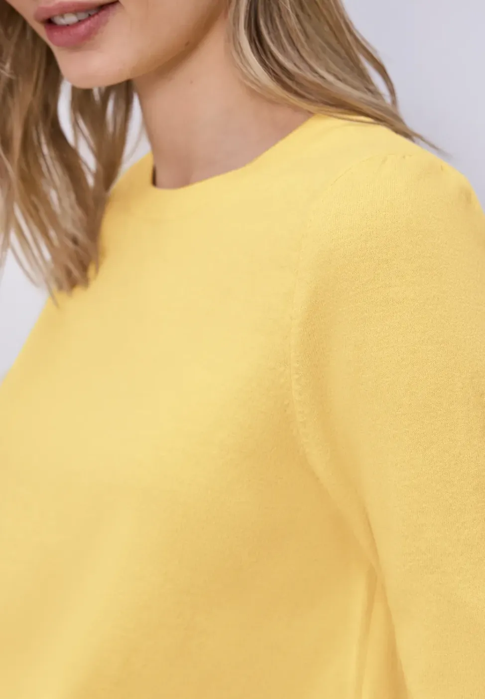 Pullover in Unifarbe