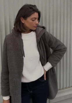 Pullover mit feinem Muster