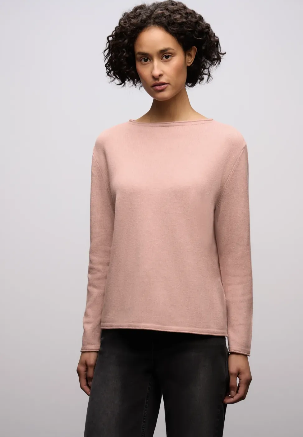 Pullover mit gerolltem Saum