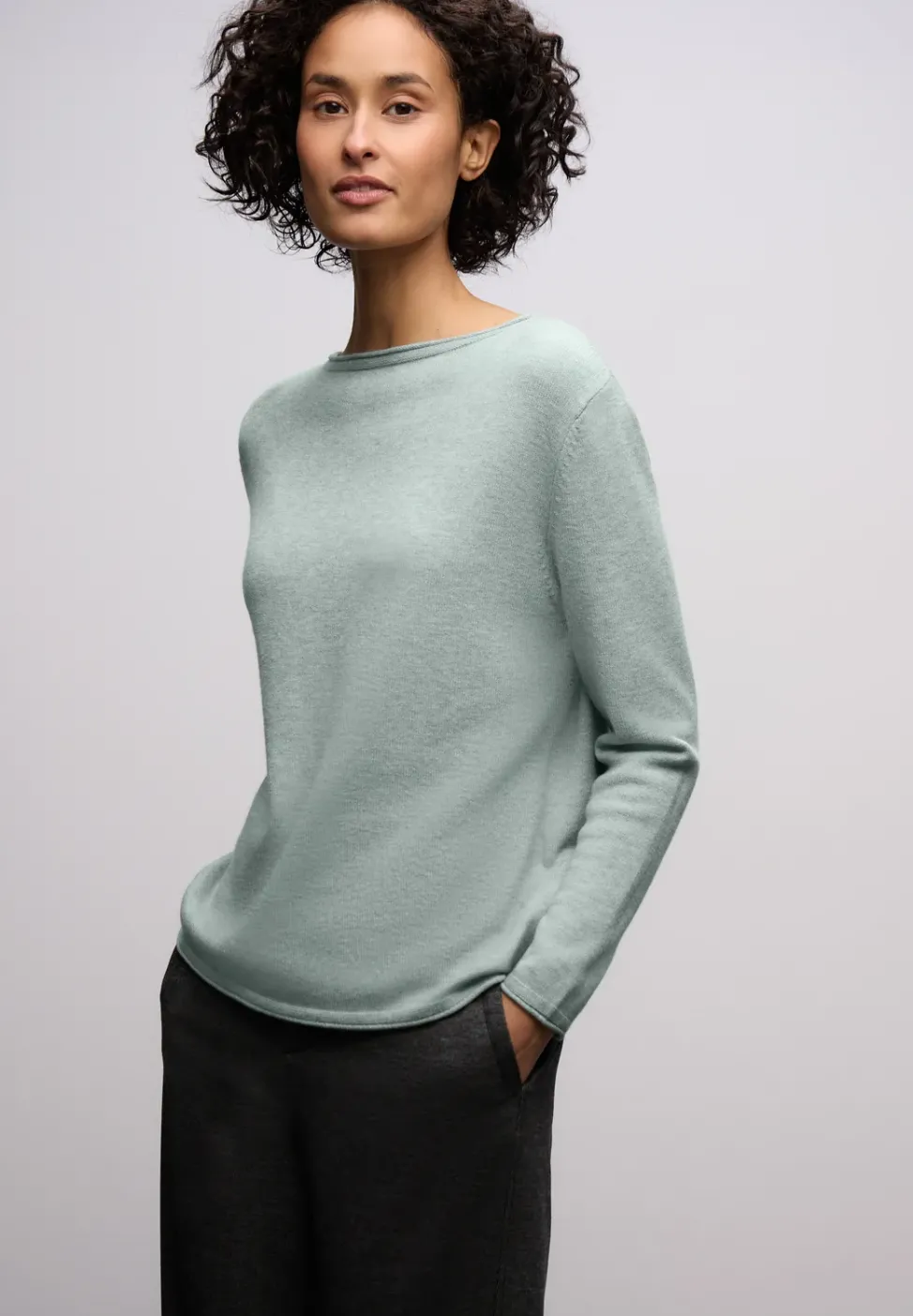 Pullover mit gerolltem Saum