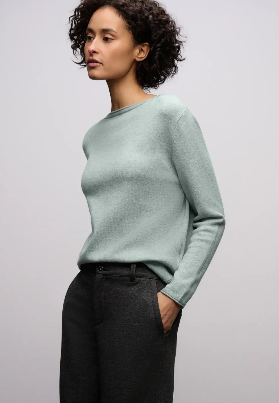 Pullover mit gerolltem Saum