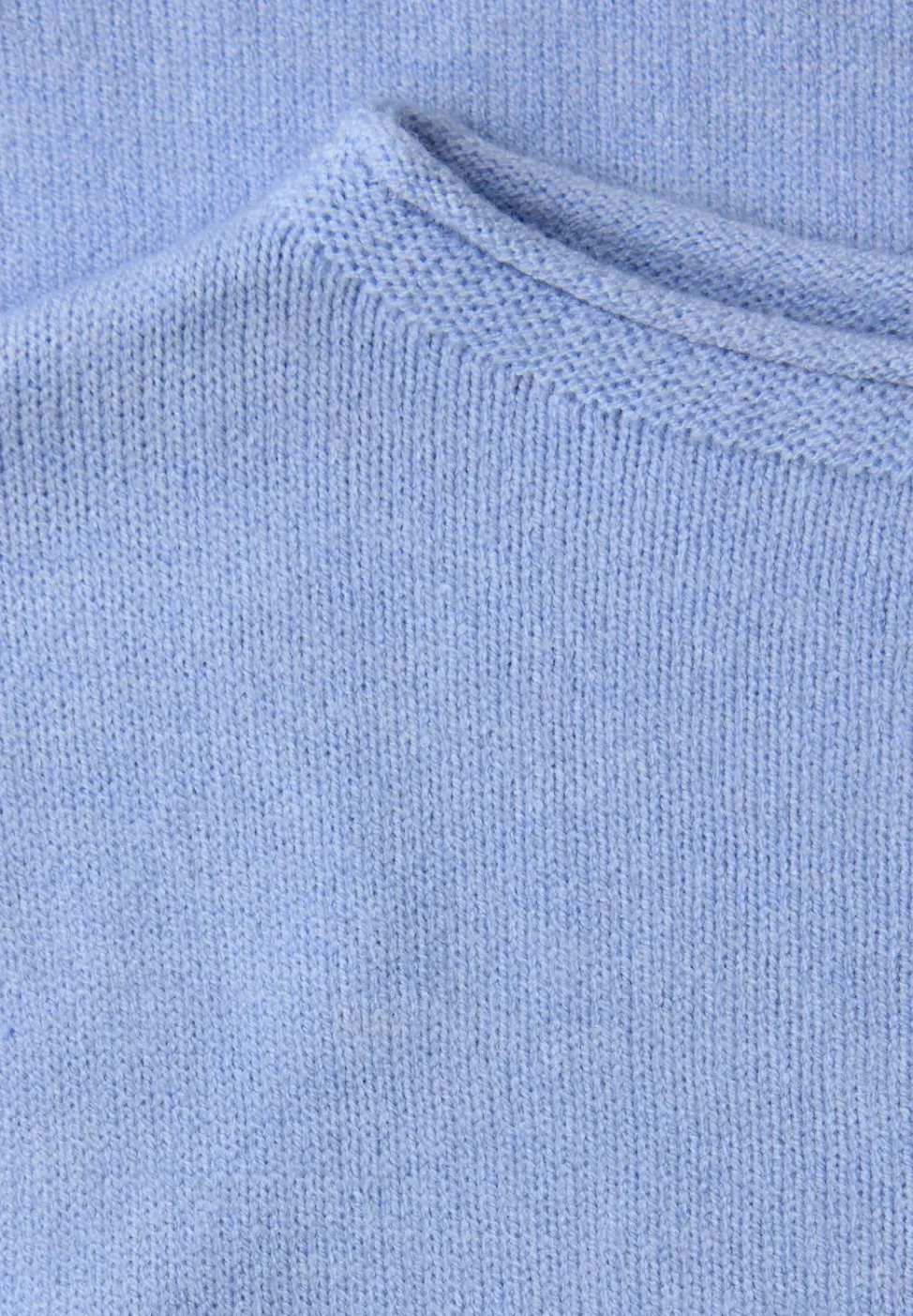 Pullover mit gerolltem Saum