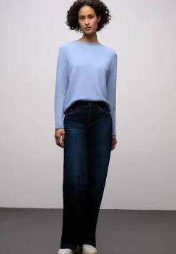 Pullover mit gerolltem Saum