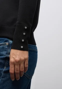 Pullover mit Knopfdetail