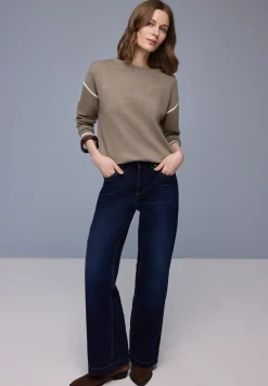 Pullover mit Kontrastdetails
