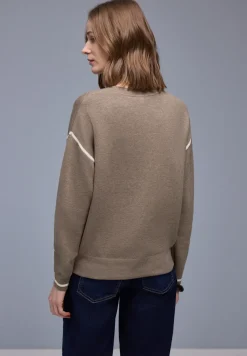 Pullover mit Kontrastdetails