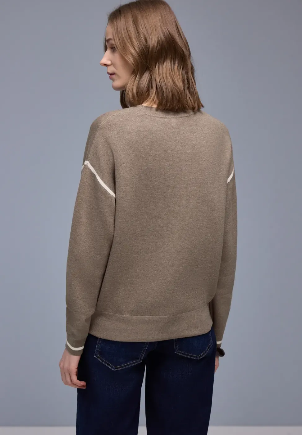 Pullover mit Kontrastdetails