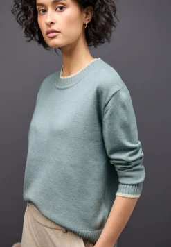 Pullover mit Kontrastdetails