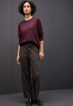 Pullover mit Kontrastdetails