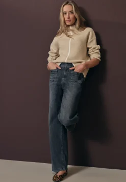 Pullover mit Kontrastdetails