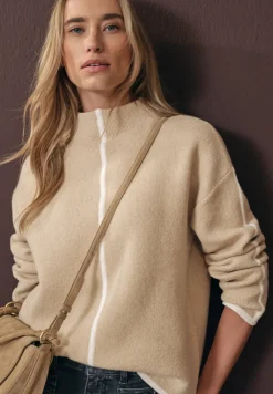 Pullover mit Kontrastdetails