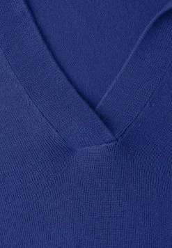 Pullover mit Polokragen