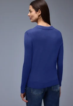 Pullover mit Polokragen