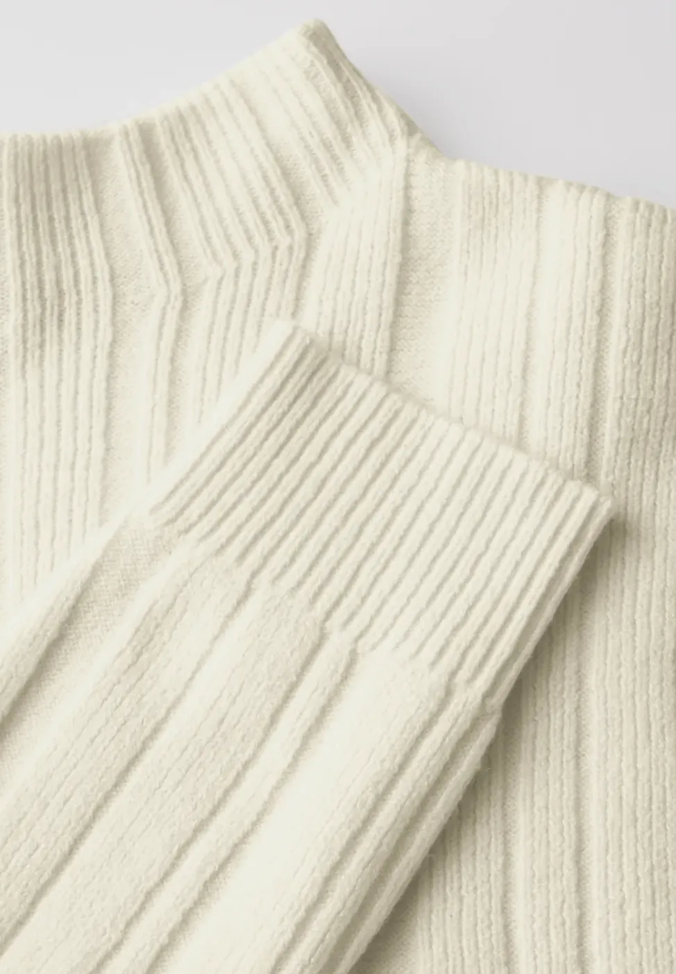 Pullover mit Rippstruktur