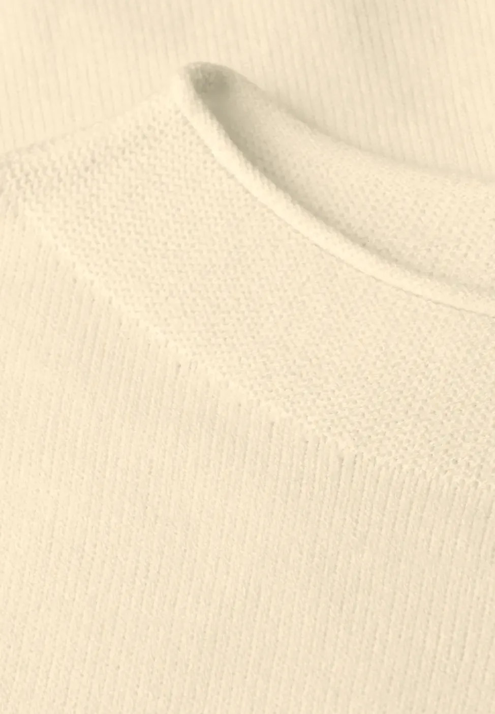 Pullover mit Rollkante