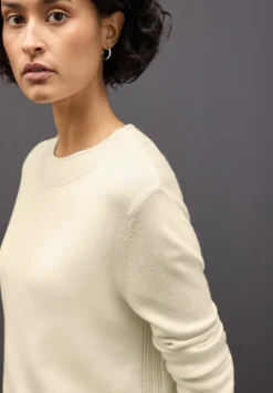 Pullover mit Rollkante